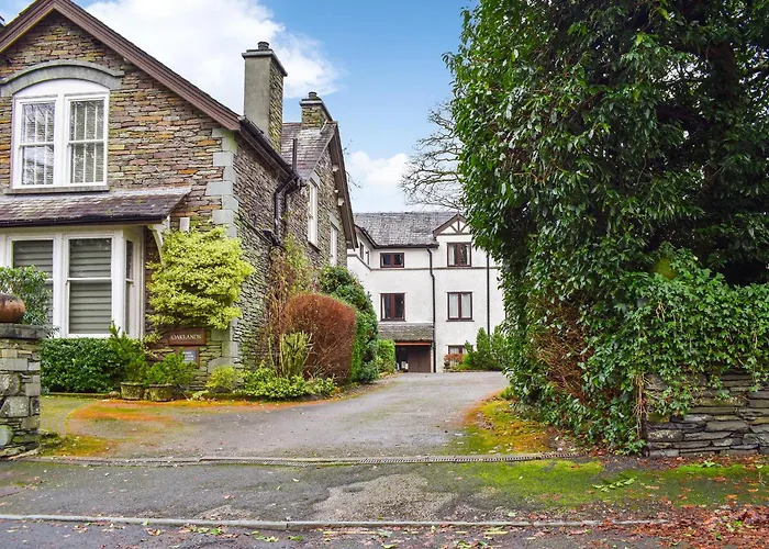 7 Oaklands
